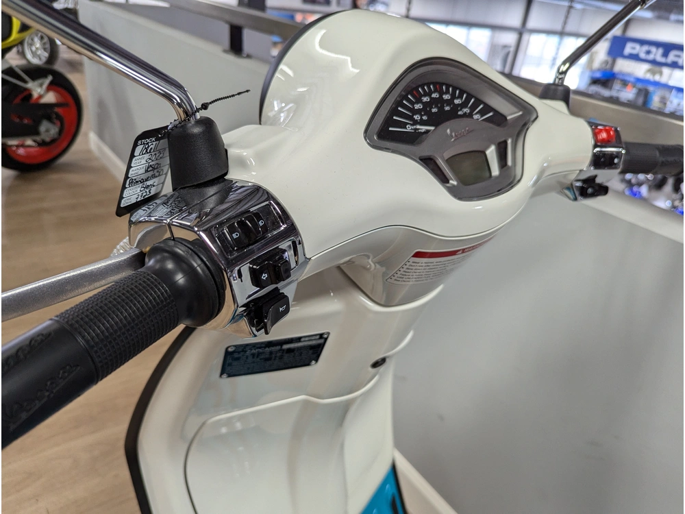 2023 Vespa Primavera 50 Color Vibe *0.99% / 36 Mois💳 alt