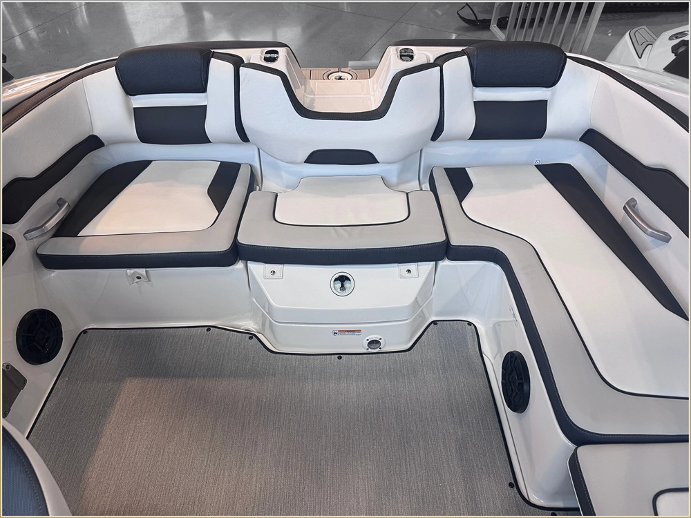 2025 Yamaha Ar195 + $1,500 Water Package!! $4,000 Rebate Included + 3.99% Financing alt