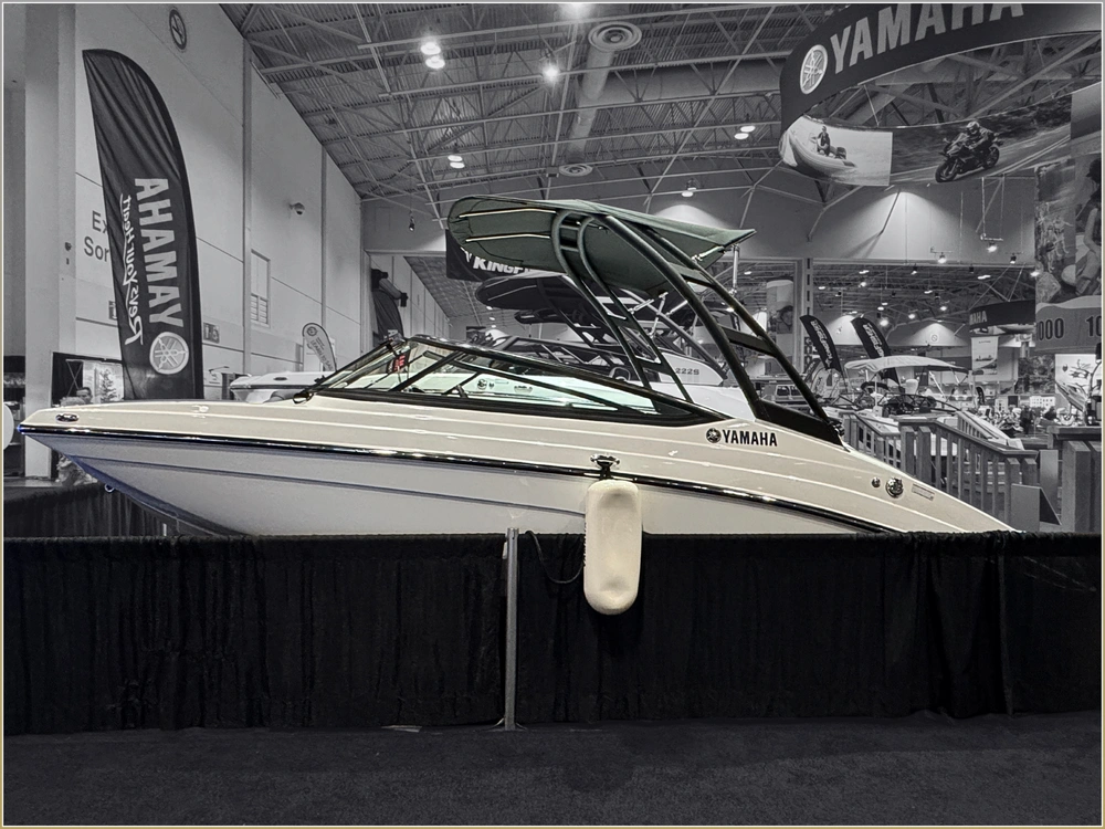 2025 Yamaha Ar195 + $1,500 Water Package!! $4,000 Rebate Included + 3.99% Financing alt