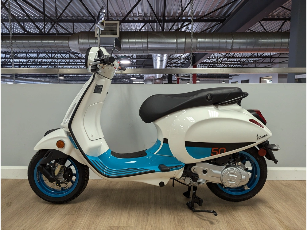 2023 Vespa Primavera 50 Color Vibe *0.99% / 36 Mois💳 alt