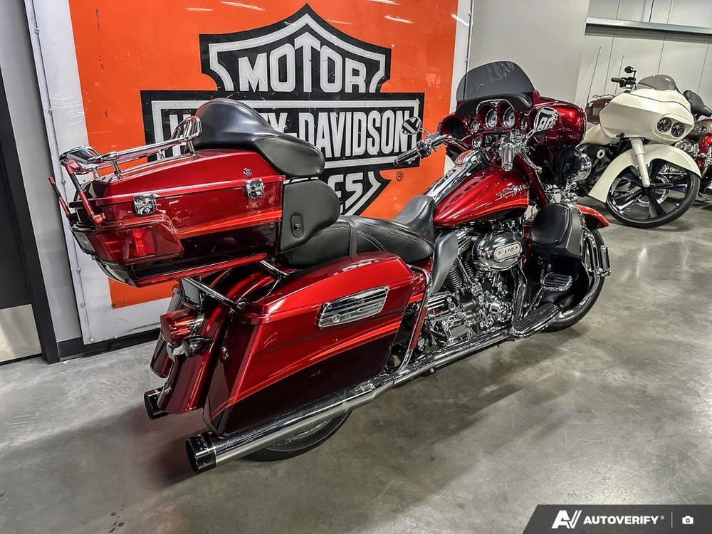 2009 Harley-davidson Cvo Ultra Classic alt