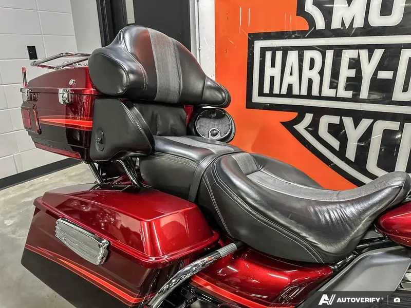 2009 Harley-Davidson CVO ULTRA CLASSIC thumbnail 17