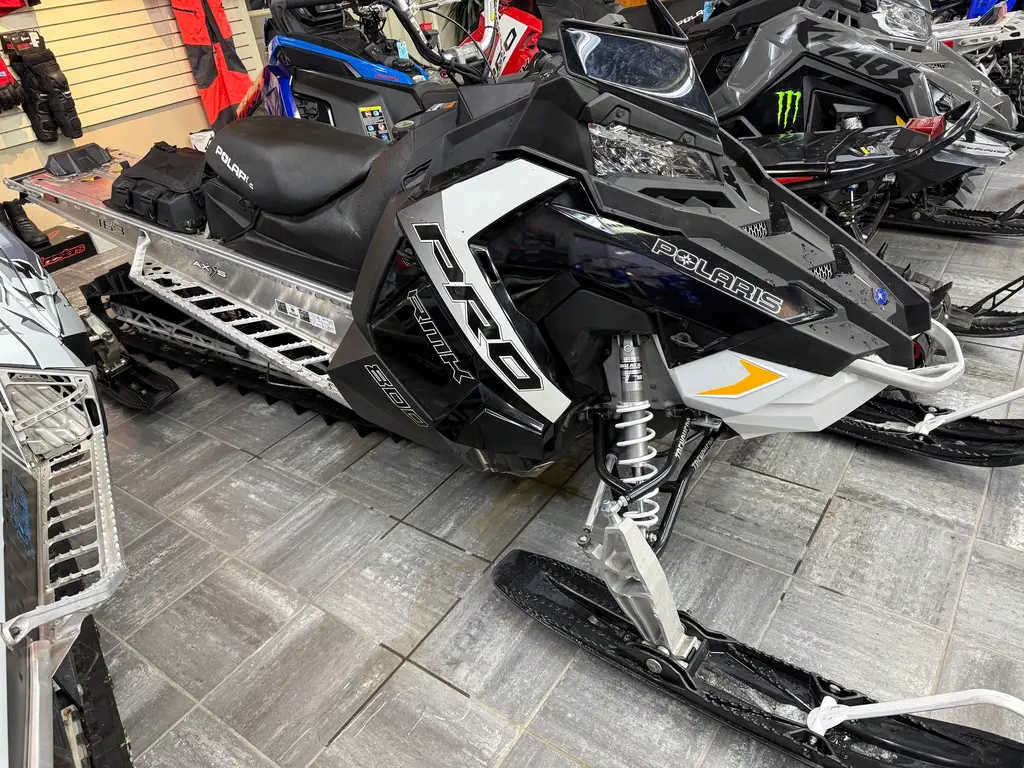 2017 Polaris 800 Pro RMK 163 ES