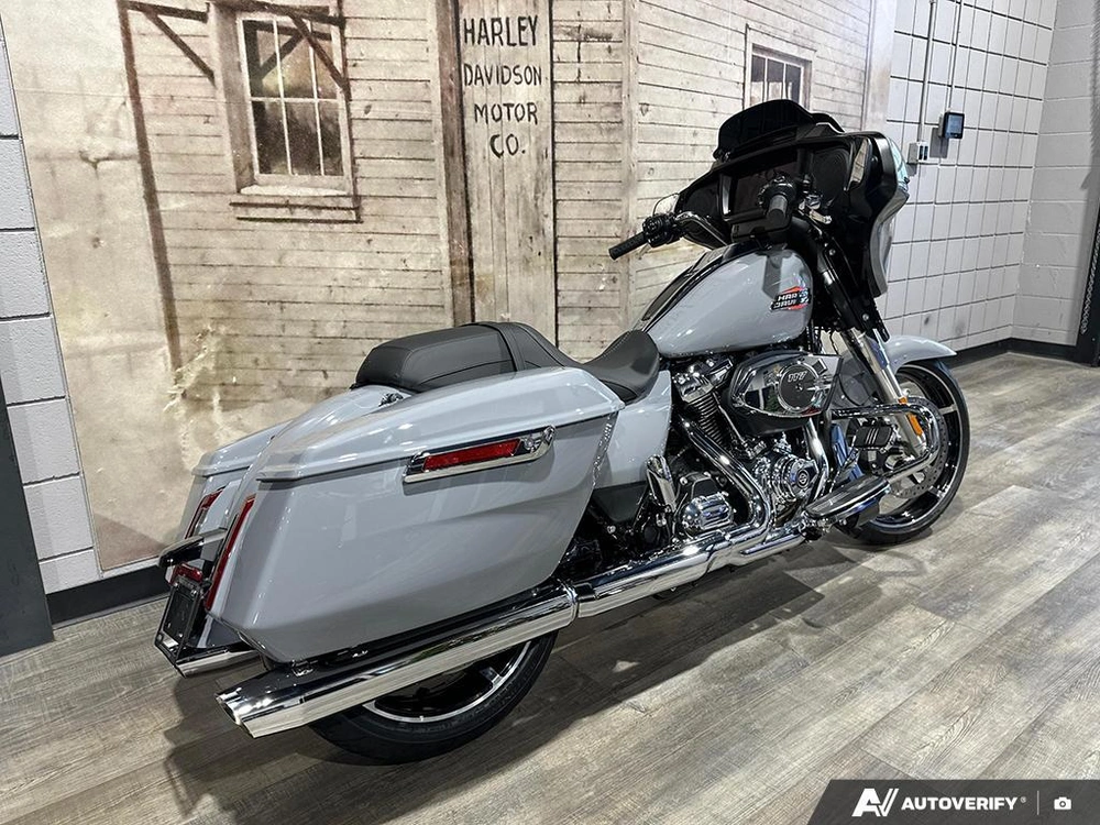 2026 Harley-davidson Street Glide alt