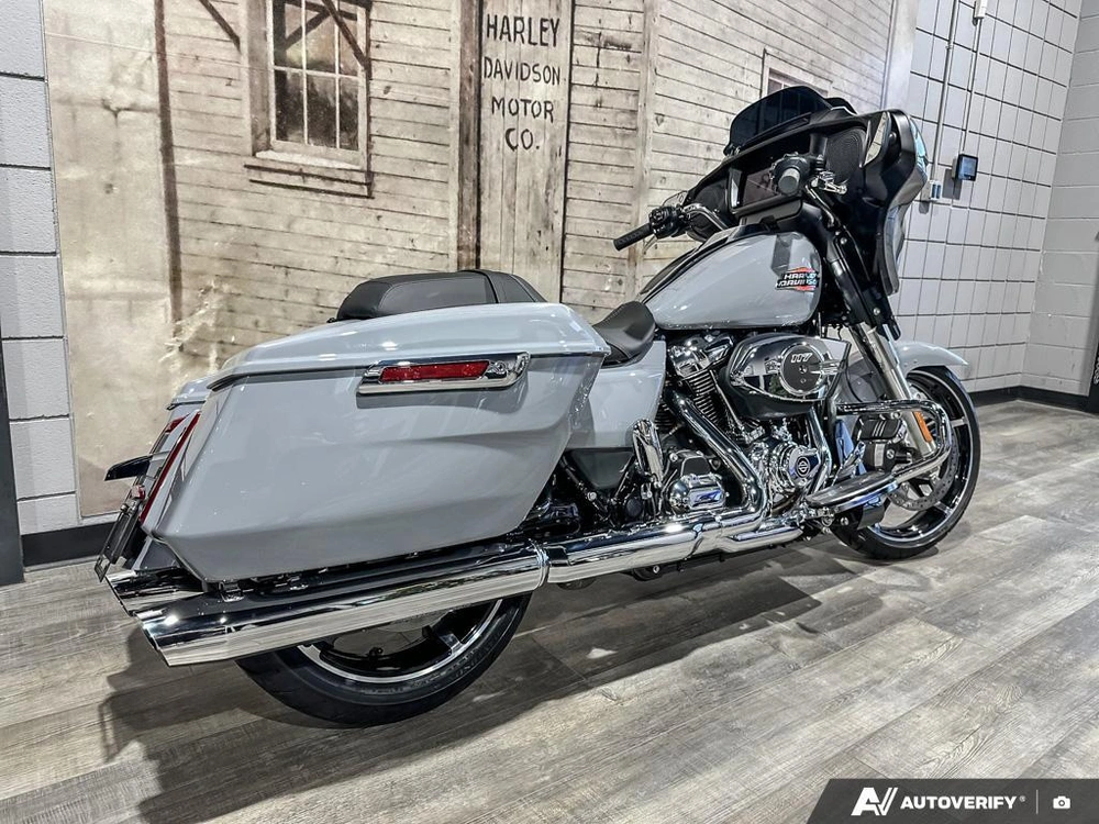 2026 Harley-davidson Street Glide alt