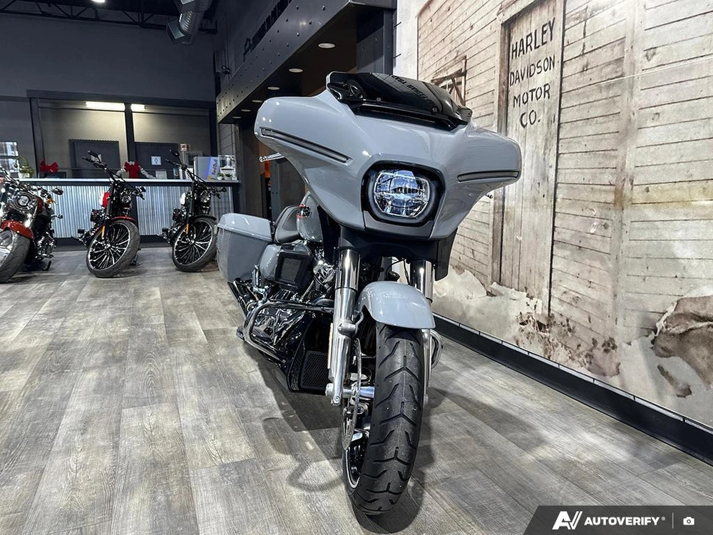 2026 Harley-davidson Street Glide alt