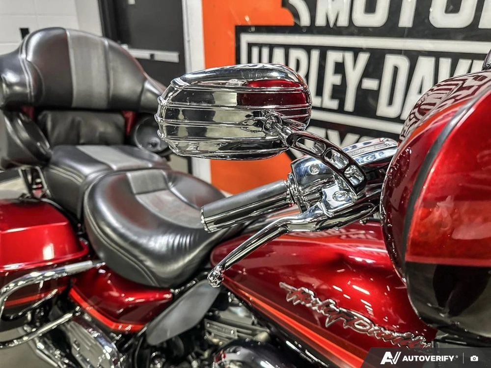 2009 Harley-davidson Cvo Ultra Classic alt