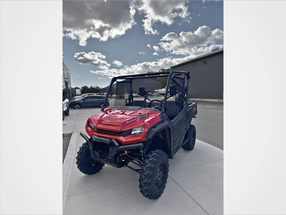 2025 Honda Pioneer 1000-3p Eps $2,000 Rebate Included alt