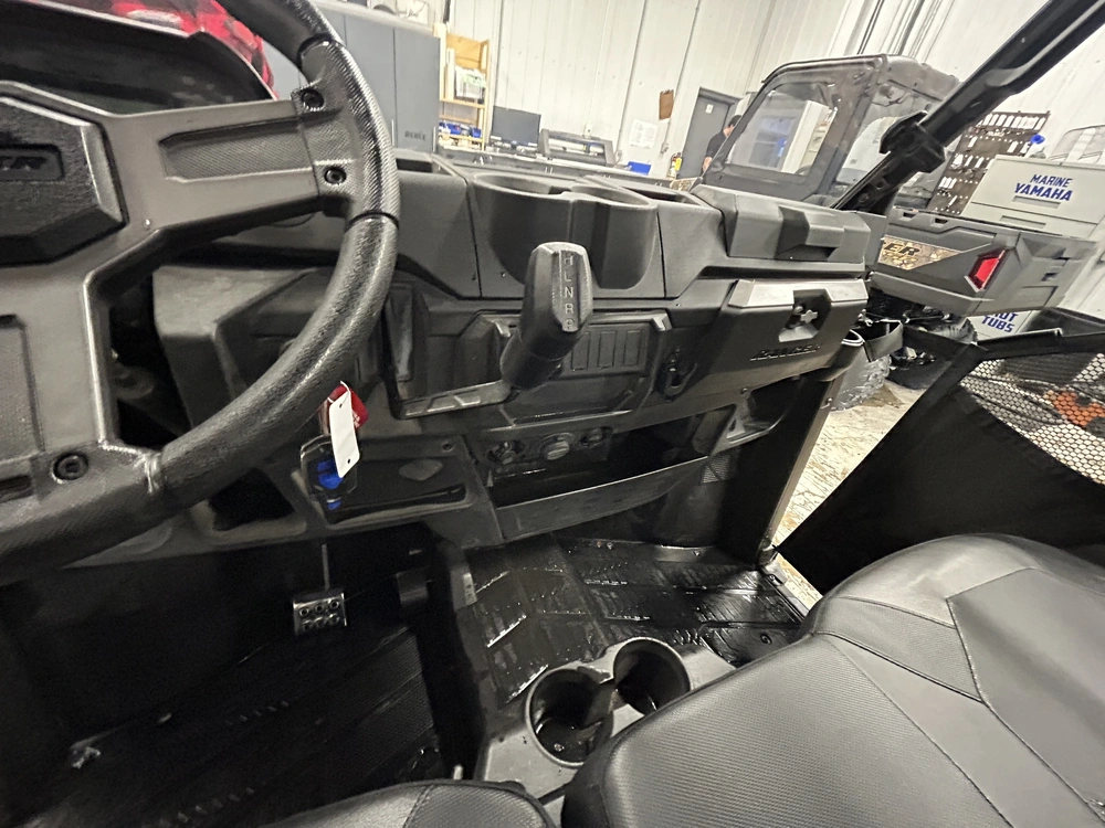 2026 Polaris Ranger Xp 1000 Premium Red alt