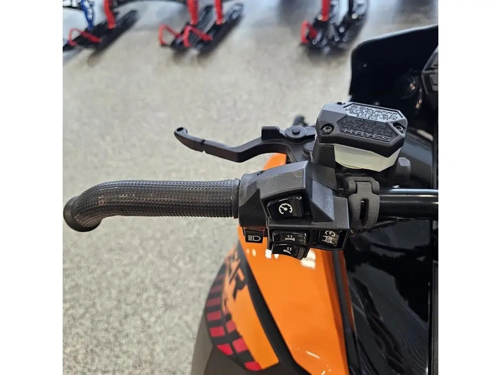 2025 Yamaha Sidewinder L-tx Se alt