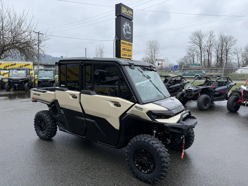 2026 Can-Am DEFENDER MAX LIMITED CAB HD11