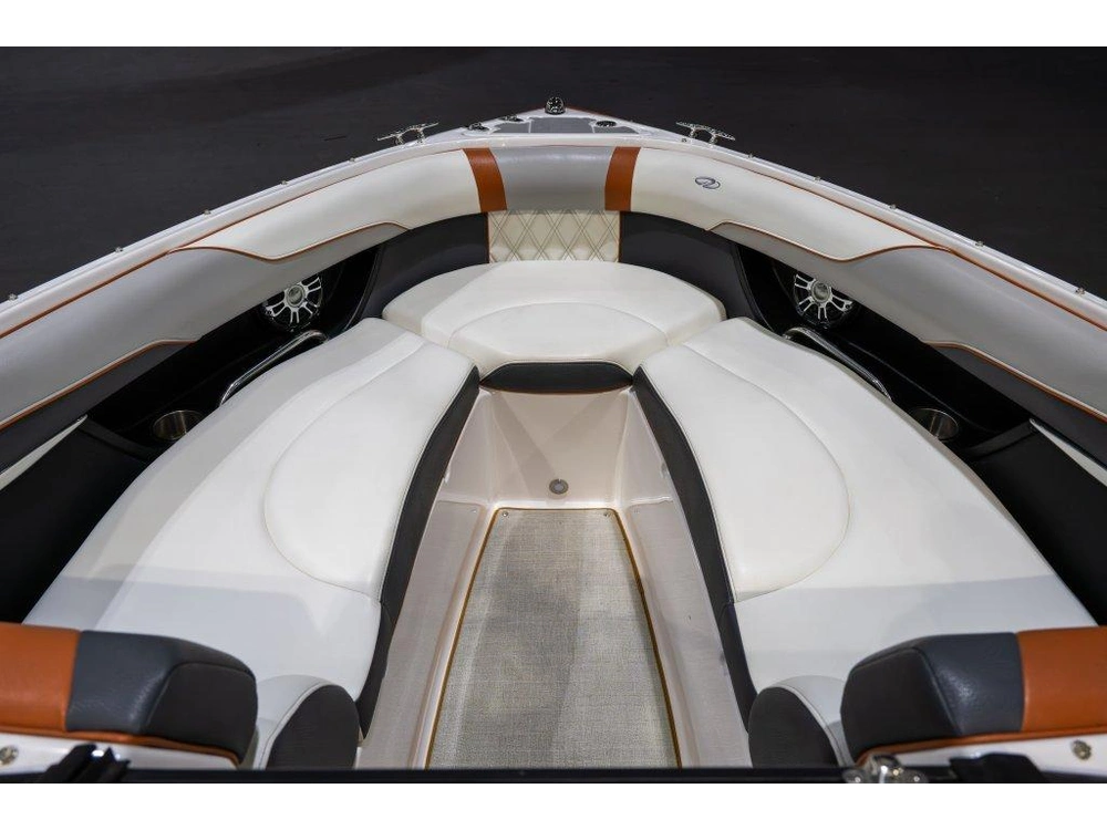 2020 Regal 2300rx alt