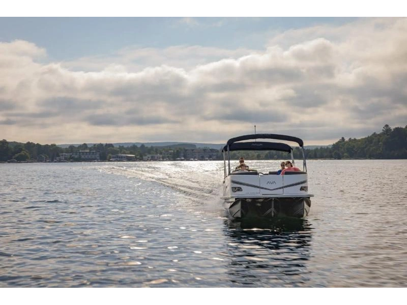 2026 Avalon Lsz Quad Lounger Shift 23 X 8.5 alt