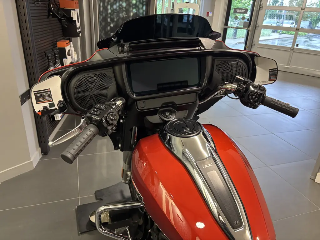 Harley-Davidson FLHX STREET GLIDEFLHX 2024