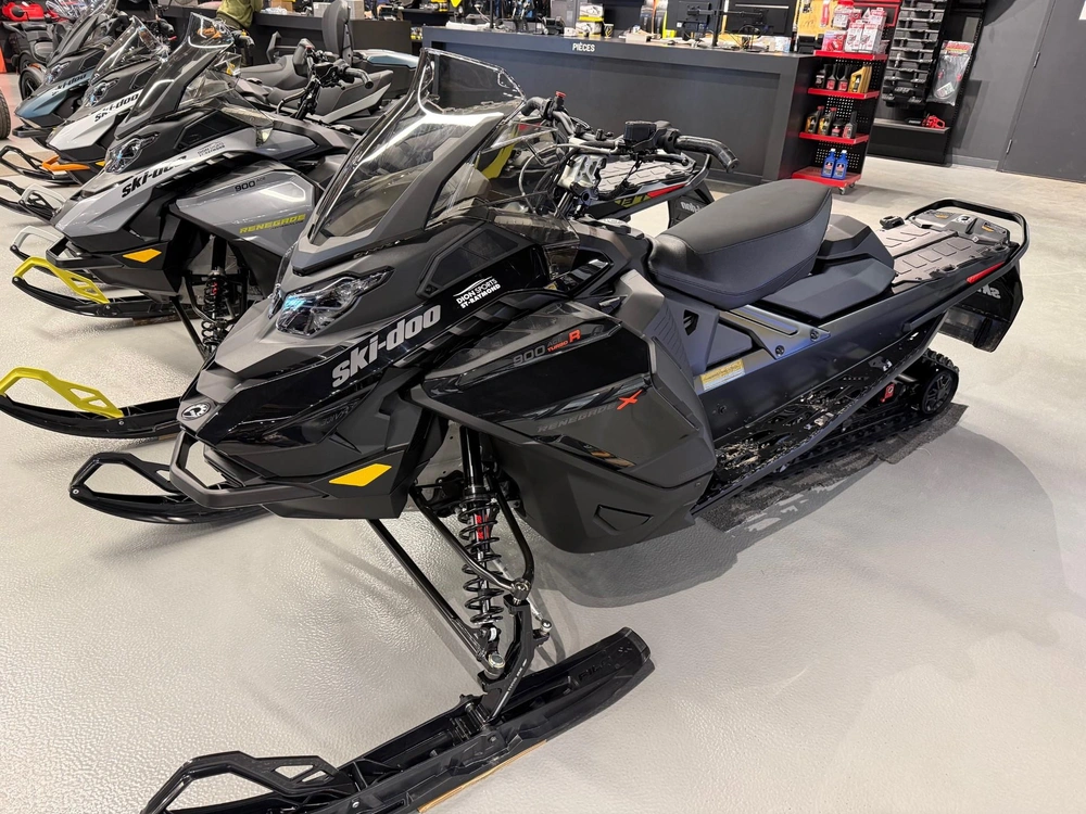 Ski-doo Renegade X 900 Turbo R Ice Ripper 2026 alt
