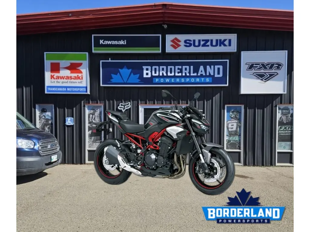 2025 Kawasaki Z900 ABS 