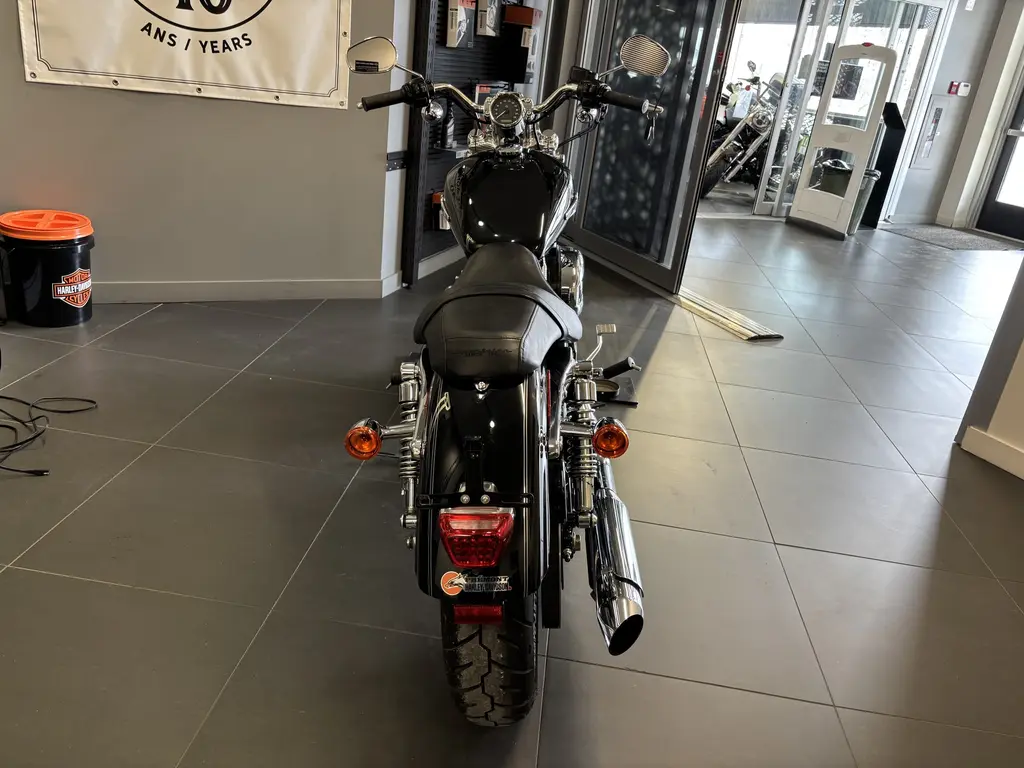 Harley-Davidson SPORTSTER XL1200 CUSTOMXL1200C 2015