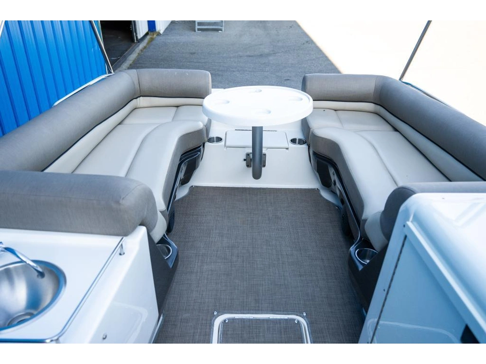 Bayliner Element Xr7 2016 alt