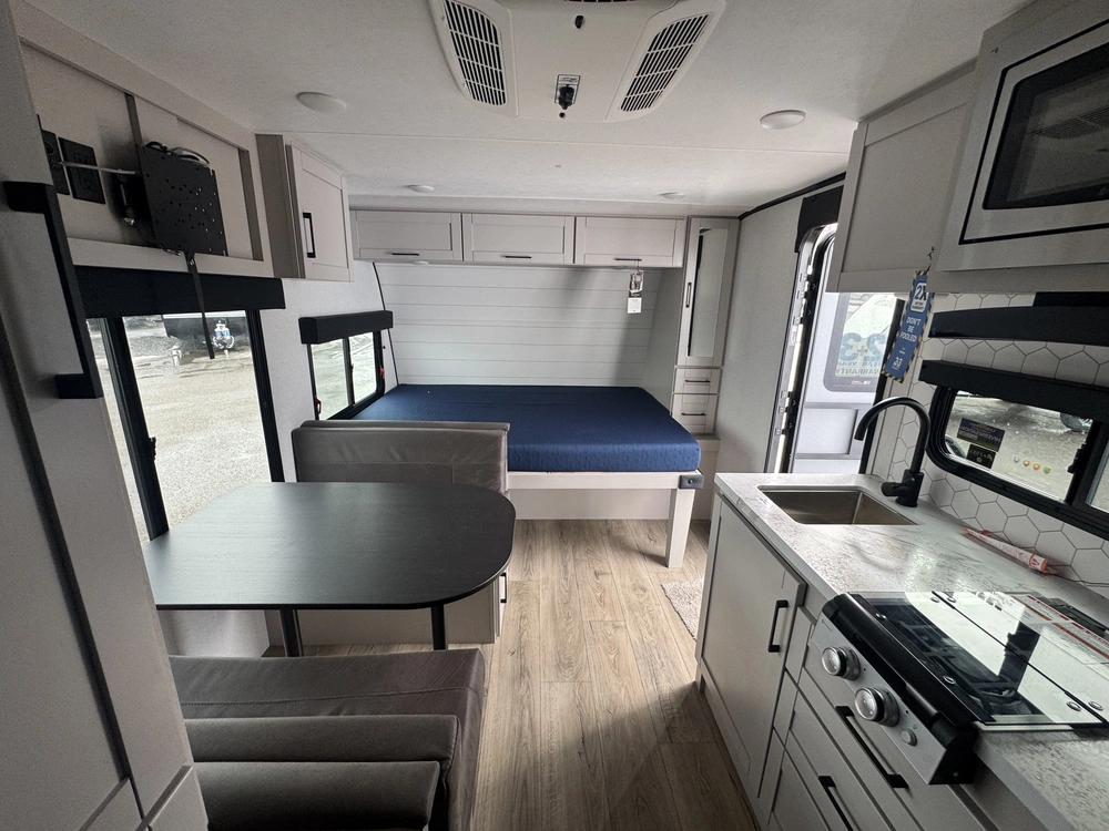 Jayco Jay Feather Air 16db 2026 alt