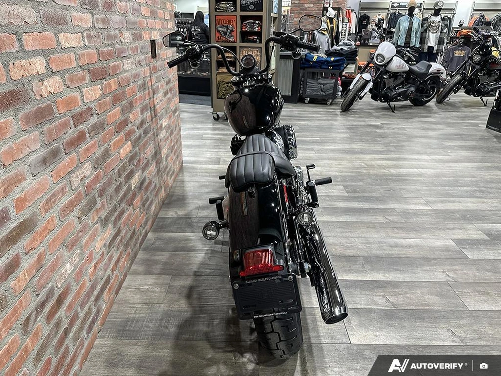 2026 Harley-davidson Street Bob alt