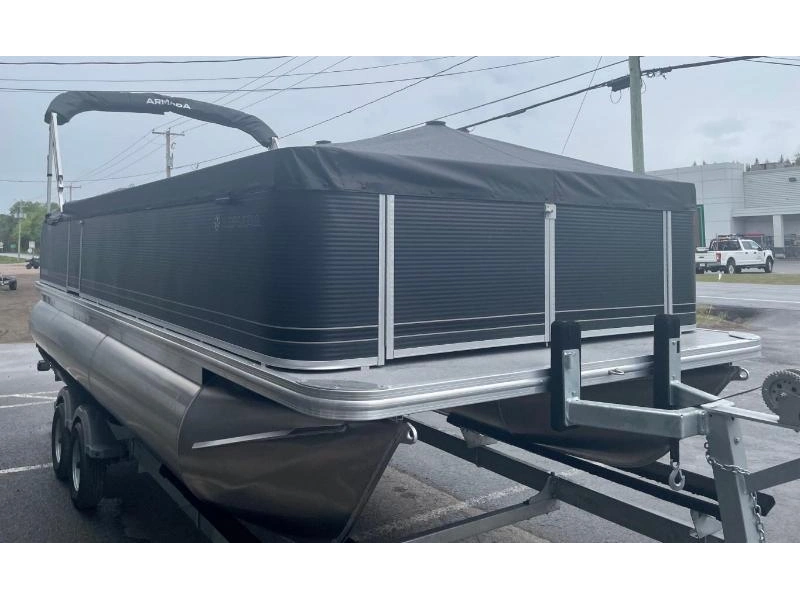 2023 Armada Excursion 208 alt
