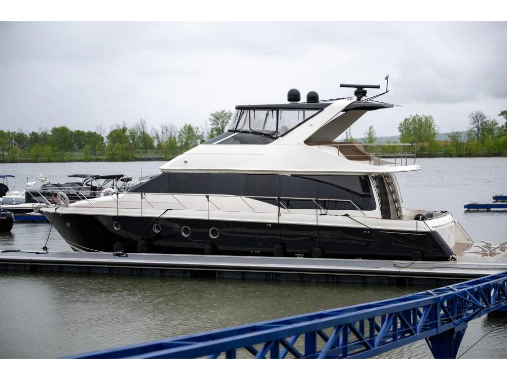 2012 Carver Voyageur 54 *sur Rendez-vous* alt