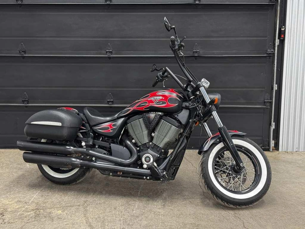 Victory Motorcycles Highball 2014 alt