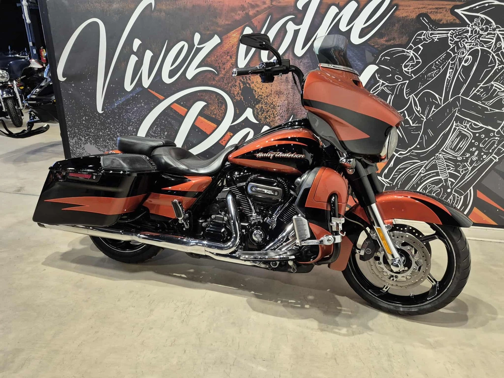 Harley-davidson Cvo Street Glide Flhxse 2017 alt