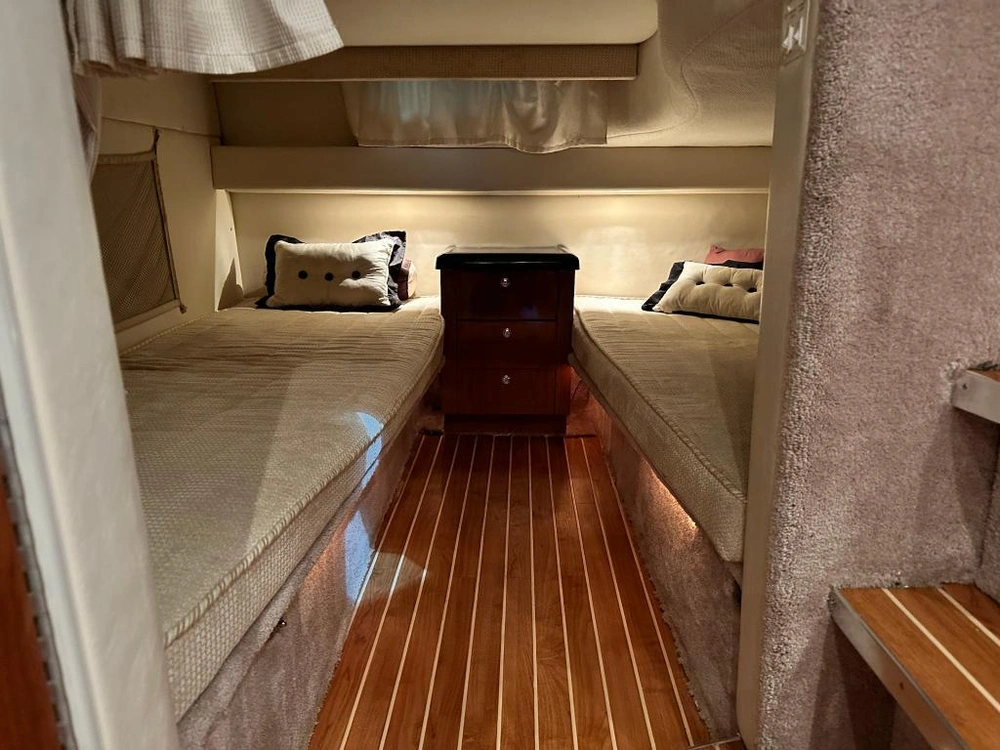 Monterey Boats 322 2003 alt