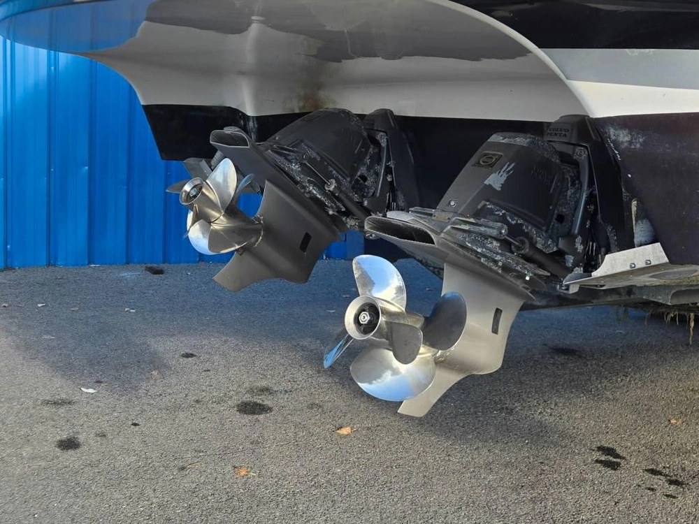 2013 Four Winns Vista 375 alt