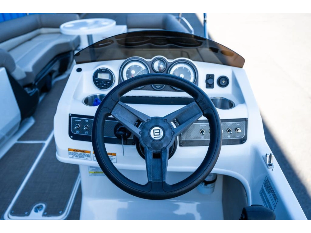 Bayliner Element Xr7 2016 alt