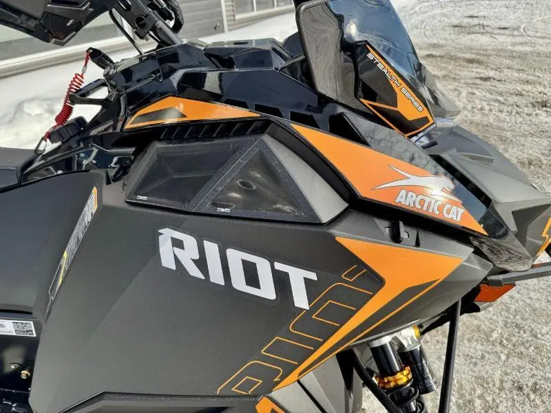 Arctic Cat Riot 858 Sno Pro ES 1.75 (Sport Gauge) 2026