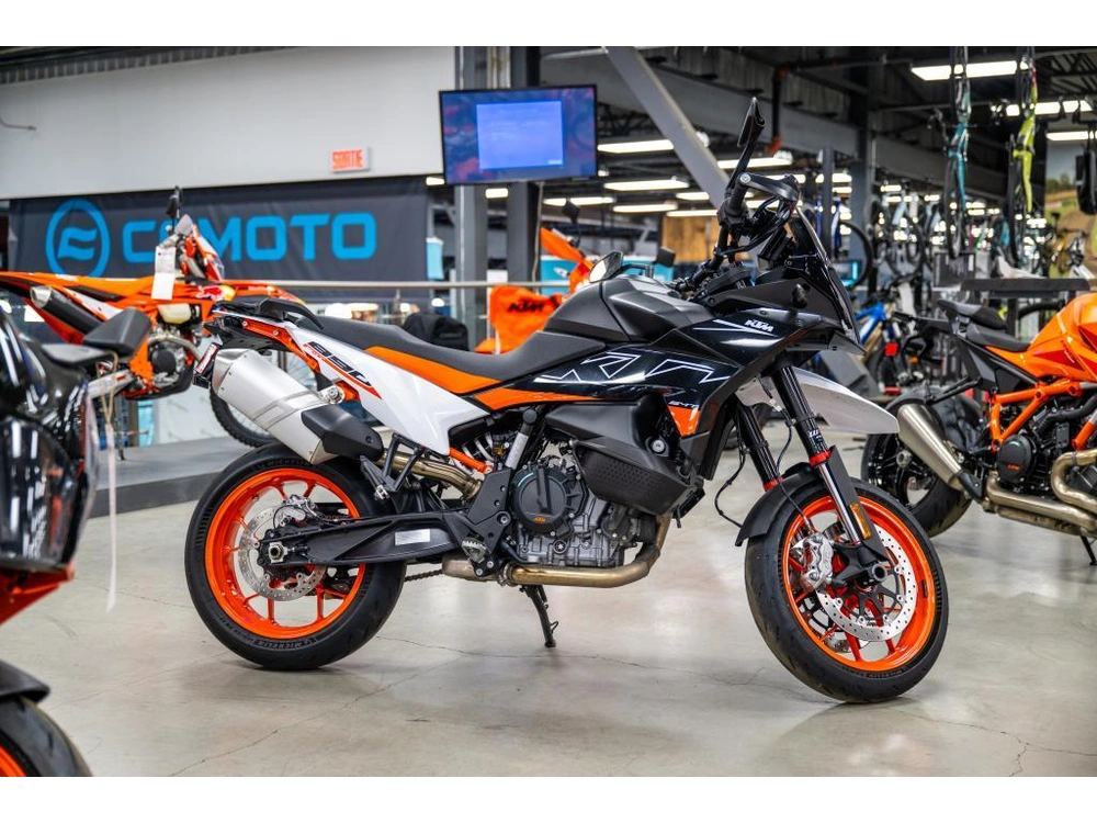 2024 Ktm 890 Smt alt