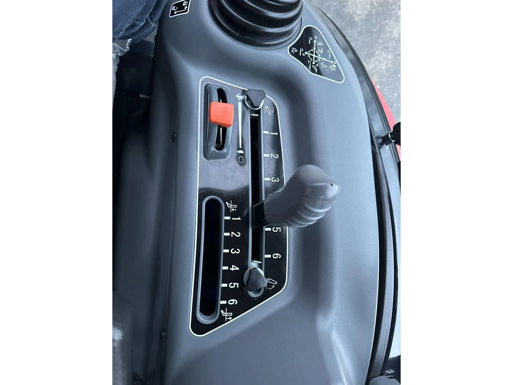 2022 Massey Ferguson 1840 alt