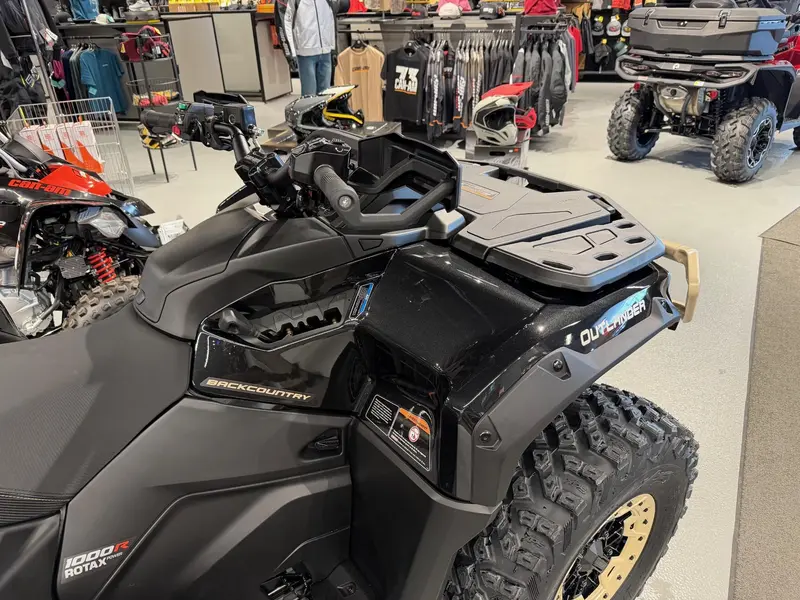 2026 Can-Am OUTLANDER BACKCOUNTRY 1000R