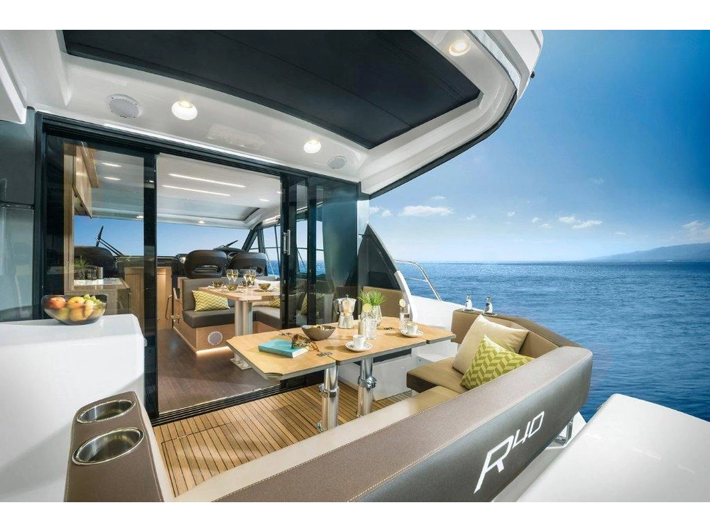 Bavaria R40 2026 alt