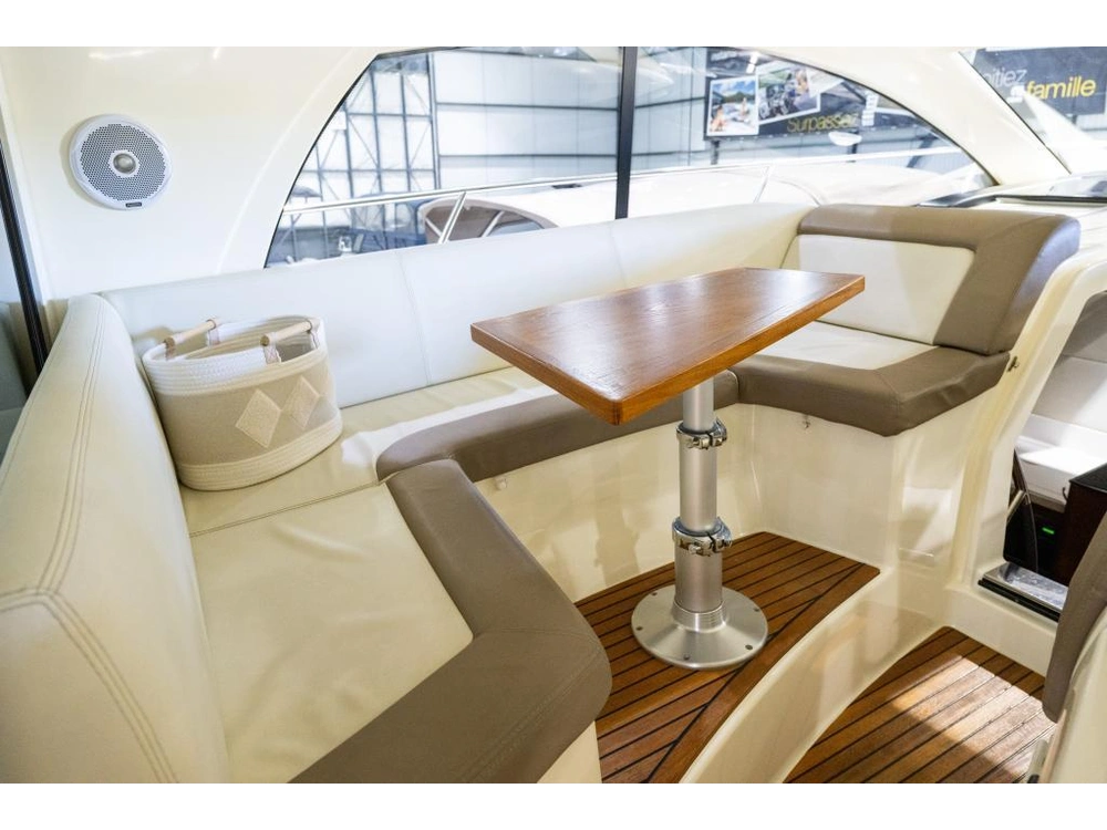 2013 Jeanneau Prestige 390s alt
