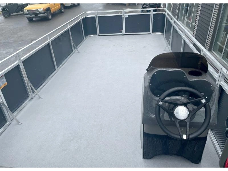 2023 Armada Excursion 208 alt