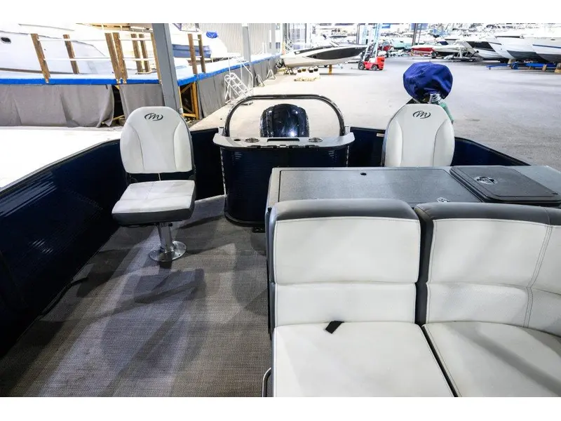 2022 Manitou 22 AURORA LE ANGLER MERC 115 thumbnail 6