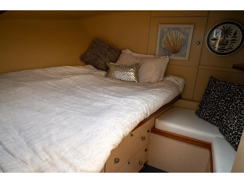 2002 Bruce Roberts Trawler 45 alt