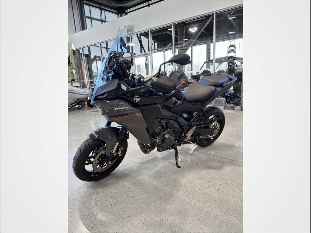 2026 Yamaha Tracer 9 Y-amt alt
