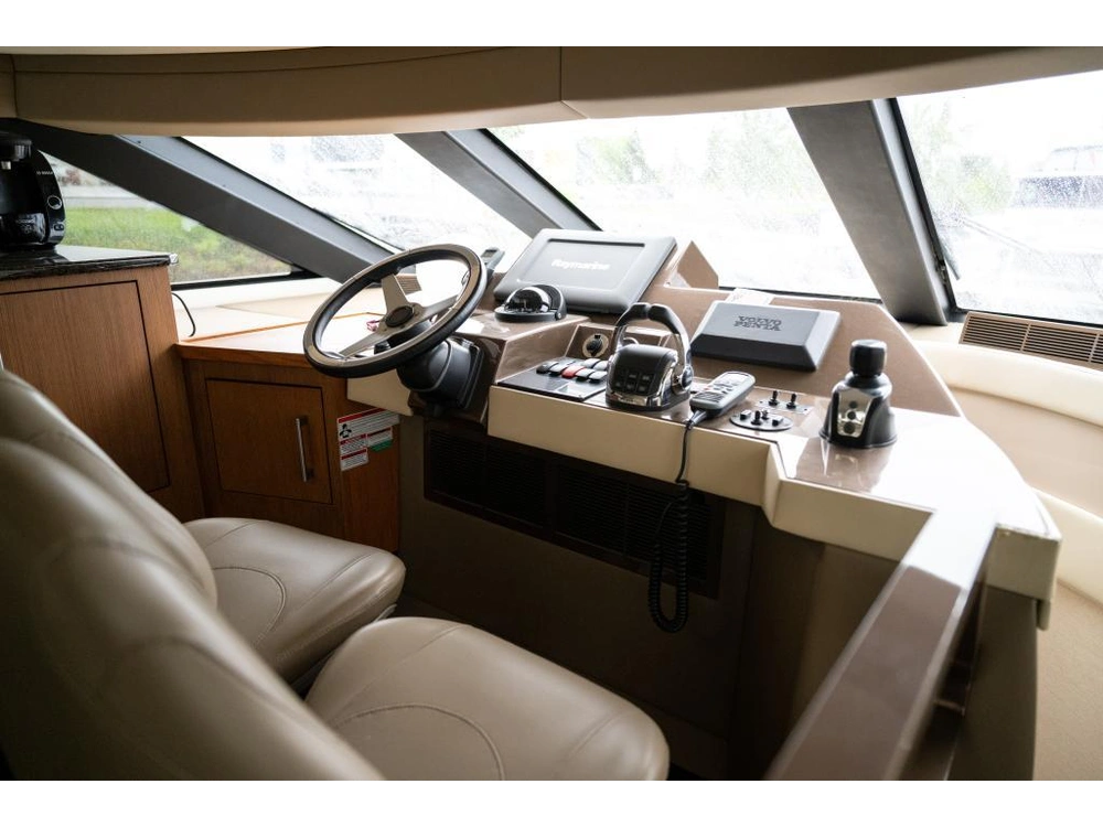 2012 Carver Voyageur 54 *sur Rendez-vous* alt
