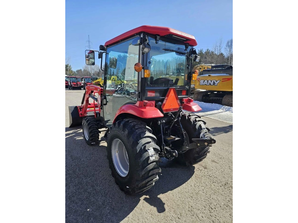 2026 Mahindra 1635 Hst Cab alt
