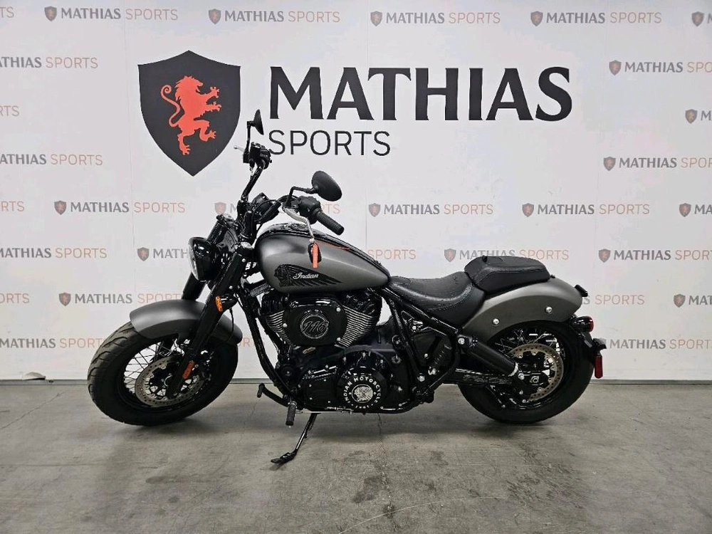 Indian Motorcycle Chief Bobber Dark Horse 2023 alt