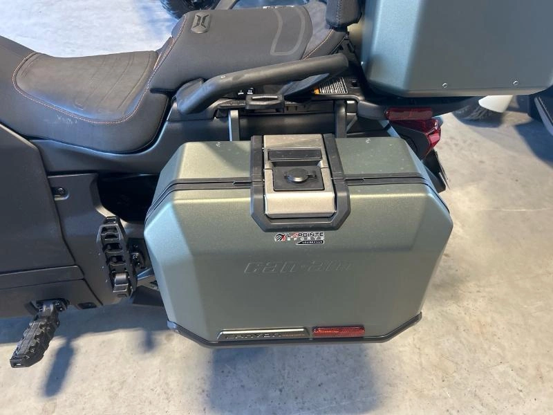 Can-am Canyon Redrock 2025 alt