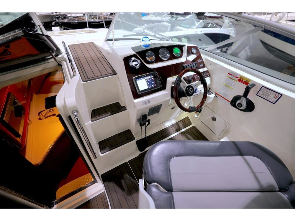 Sea Ray 280 Sundancer Bow Thruster 2012 alt