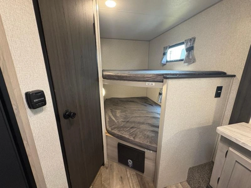 Kz-rv Escape 231bh 2022 alt