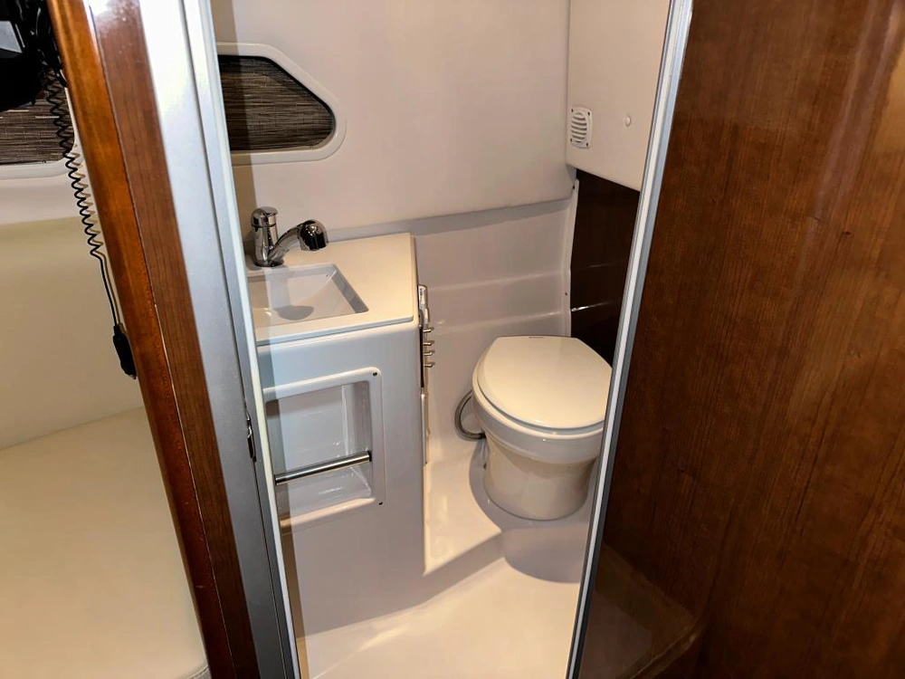 Four Winns Vista 255 2017 alt