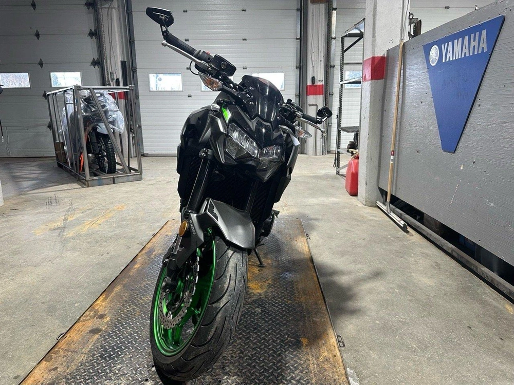 2023 Kawasaki Z900 Abs alt
