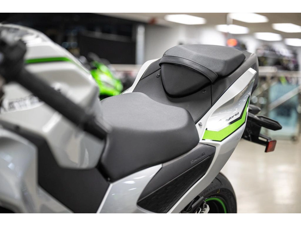 2024 Kawasaki Ninja 7 Hybrid alt